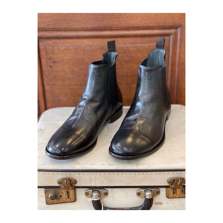 BOOTS MARCH